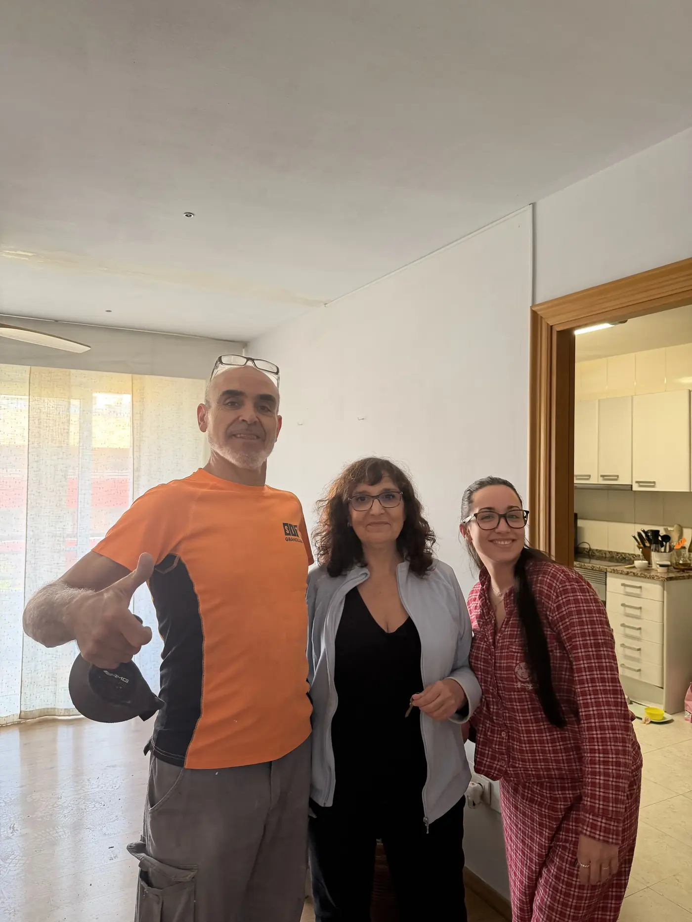 Técnico SIT con clientas contentas